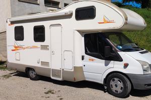 Camper Katamarano 3 Ford 2.2 – 32.054 km reali