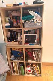 2 mobili a 4 scomparti + Comodino 2 con cassetti