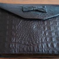 pochette anni 80 in pelle nera 