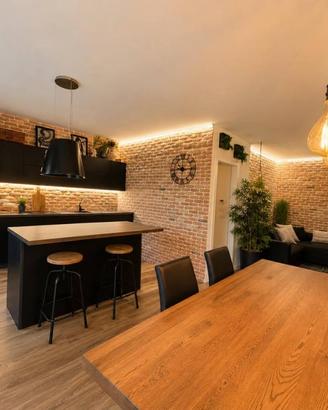 Appartamento di 115 m² con 3 locali e box auto a R