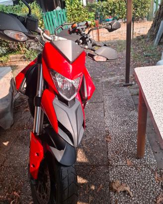 Ducati hyperstrada 821 anno 2016