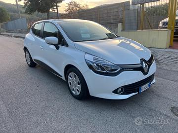 Renault Clio 1.2 75CV GPL 5 porte Costume National