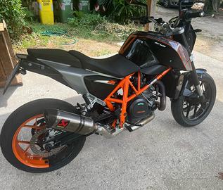 KTM 690  DUKE