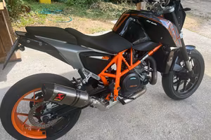 KTM 690  DUKE