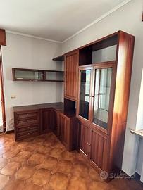 Mobile in legno angolare per soggiorno