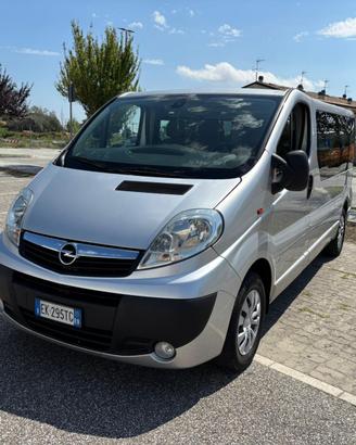Opel Vivaro 9 posti passo lungo anno 11/2011