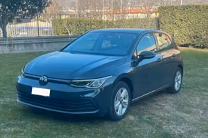 VOLKSWAGEN Golf 8ª serie Golf 1.0 eTSI EVO DSG...