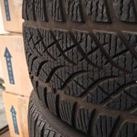 4 Gomme invernali 225/40R18 usate una stagione