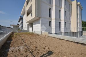 4 LOCALI A CASTEL MELLA