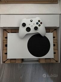 Xbox Series S completa di tutto