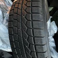 Gomme suv invernali Toyo  215/60R17 96V