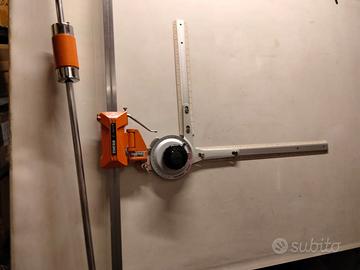 Tavolo da disegno e tecnigrafo