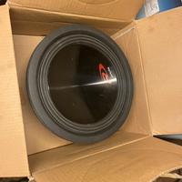 Subwoofer alpiner 12D4