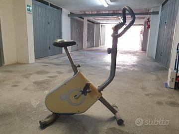 Cyclette Domyos F100