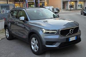 VOLVO XC40 D3 Momentum