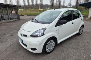 Toyota Aygo 1.0 12V VVT-i 5 porte Deep Ocean Conne