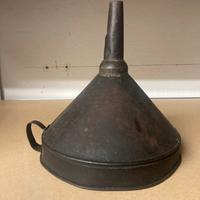 VECCHIO IMBUTO METALLO