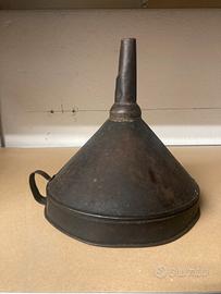 VECCHIO IMBUTO METALLO