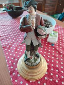 carillon statua in porcellana 