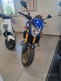 Yamaha FZ8 2012 Permute garanzia finanziamento