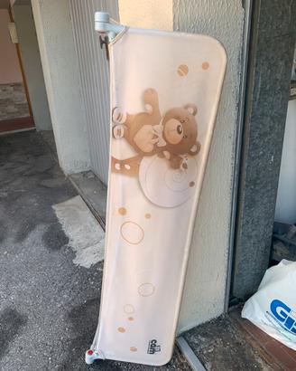 Sbarra di protezione letto
