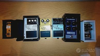 Pedali per chitarra (Boss, Mooer, TC Electronic)