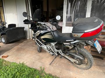 Africa twin xrv 750 anno 2002