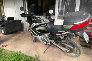 Africa twin xrv 750 anno 2002