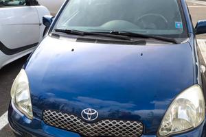 Toyota Yaris 1000 usata
