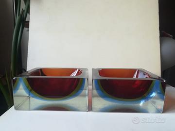 coppia posacenere vetro sommerso Murano rosso/blu