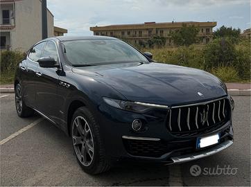 Maserati Levante 3.0 Granlusso 250cv iva esposta