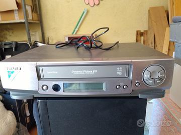 Videoregistratore VHS Hitachi VT-FX950E