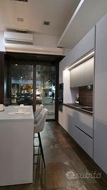 Cucina Led e frigo da 75