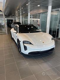 PORSCHE Taycan - 2022