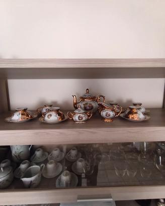 Elegante servizio da tè 