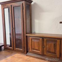 Vetrina in NOCE combinata con mobile