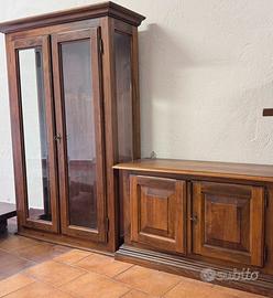 Vetrina in NOCE combinata con mobile