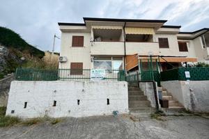 3 LOCALI A DIAMANTE