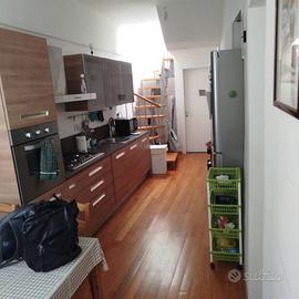 Stanza con bagno riservato