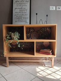 piccola libreria ocra 