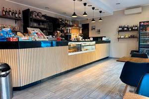 Avviata attività di bar con tav zona Università