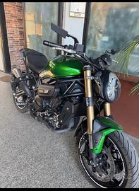 Benelli 752 s
