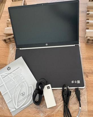 HP Laptop 15 Ryzen 7 7730U 16GB RAM 1TB SSD