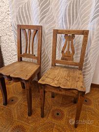 Coppia di sedie in legno massello artigianali