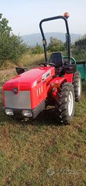 Antonio Carraro Tigre 3200 + 5 attrezzi completi.