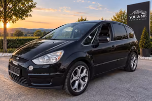 Ford S-Max 2.0 175CV 7 posti gancio traino 2010 km