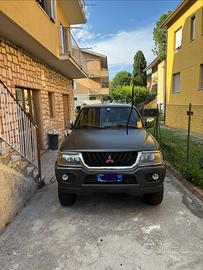 Pajero Sport 3000 V6 benzina