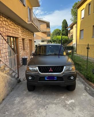 Pajero Sport 3000 V6 benzina