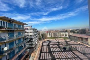 3 LOCALI A MARANO DI NAPOLI