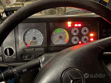 Mercedes 816